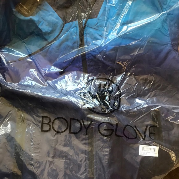 Body Glove Men's Light Weight Ombre Print brand new in plastic wrap $175 Medium - Picture 3 of 4